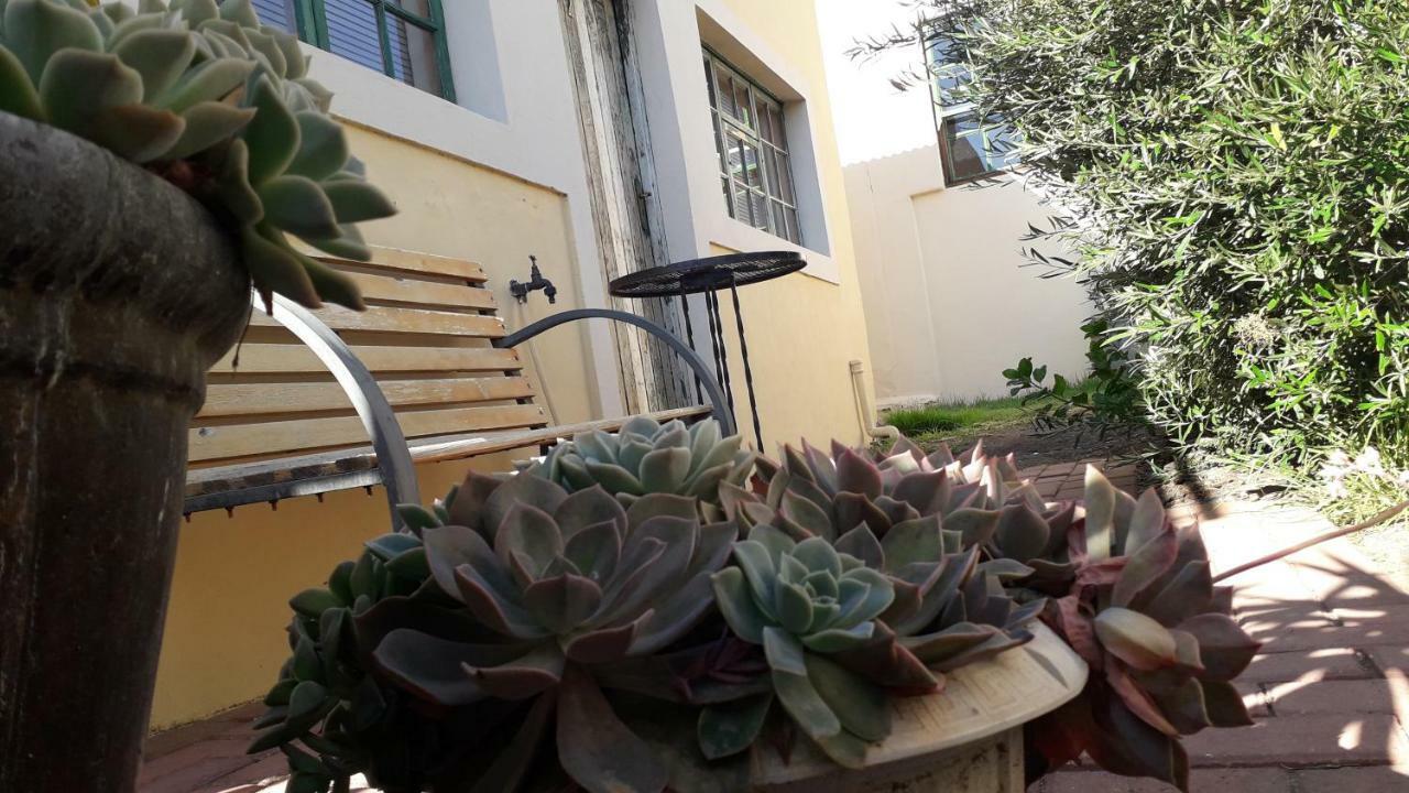 Calvinia Guesthouse Exterior foto